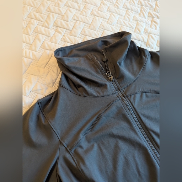 REI Athletic Jacket Women’s M Grey Ruffle High Neck Full Zip - Picture 4 of 11